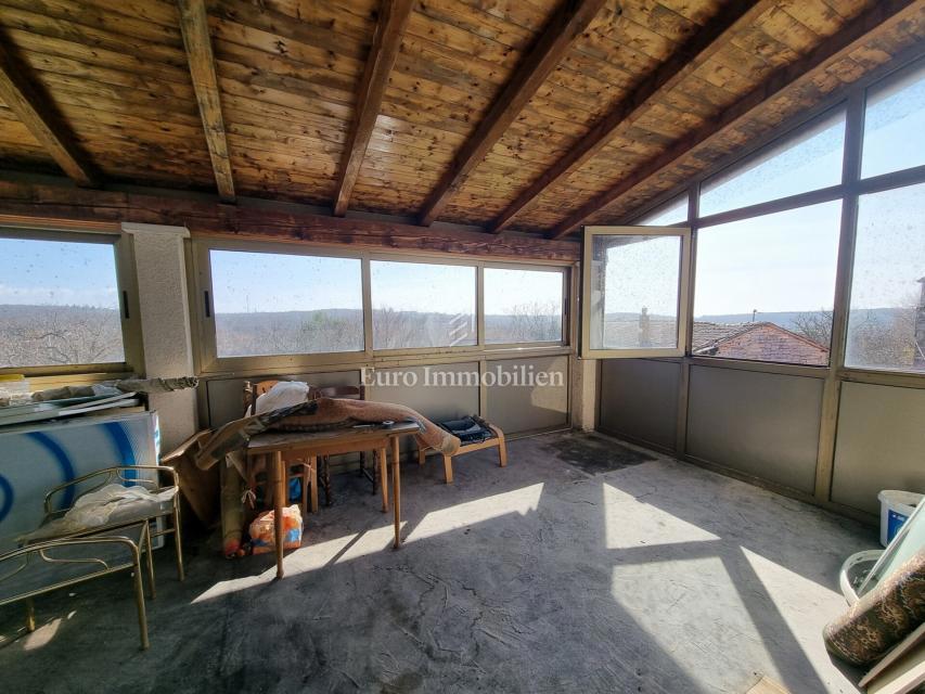 Dintorni di Visignano – casa con tre appartamenti