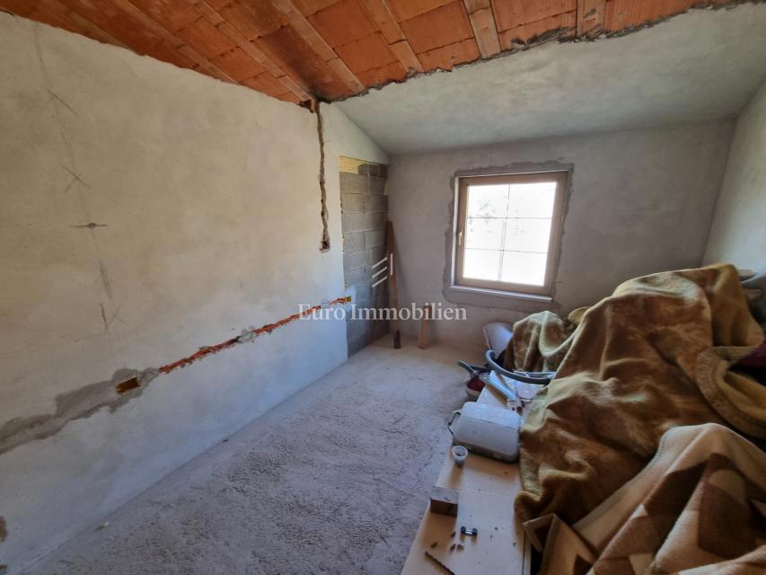 Dintorni di Visignano – casa con tre appartamenti