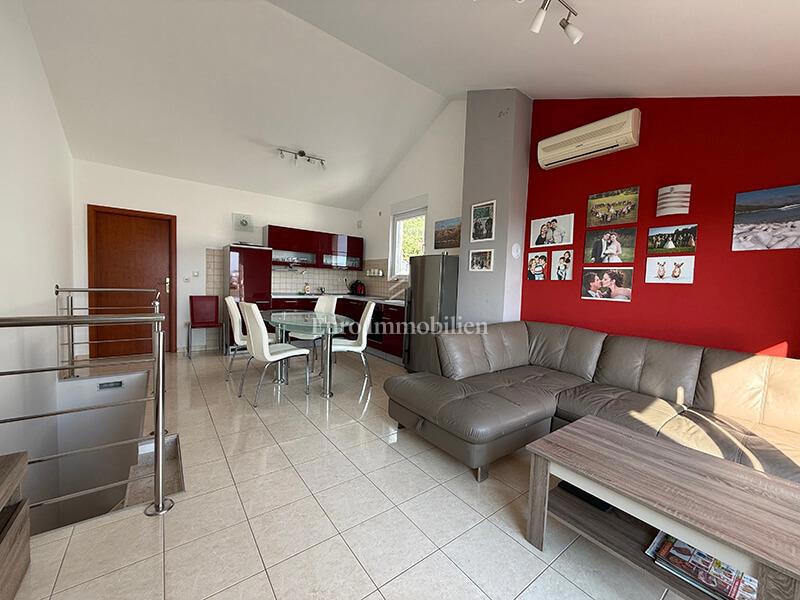 Promajna - appartamento arredato vicino alla spiaggia