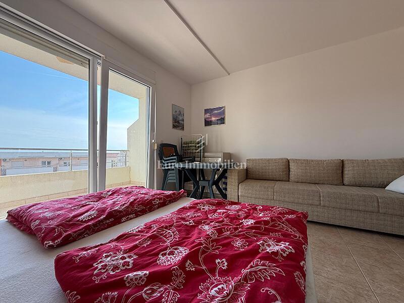 Promajna - appartamento arredato vicino alla spiaggia