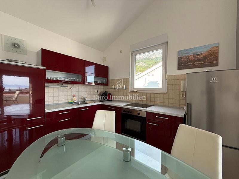 Promajna - appartamento arredato vicino alla spiaggia