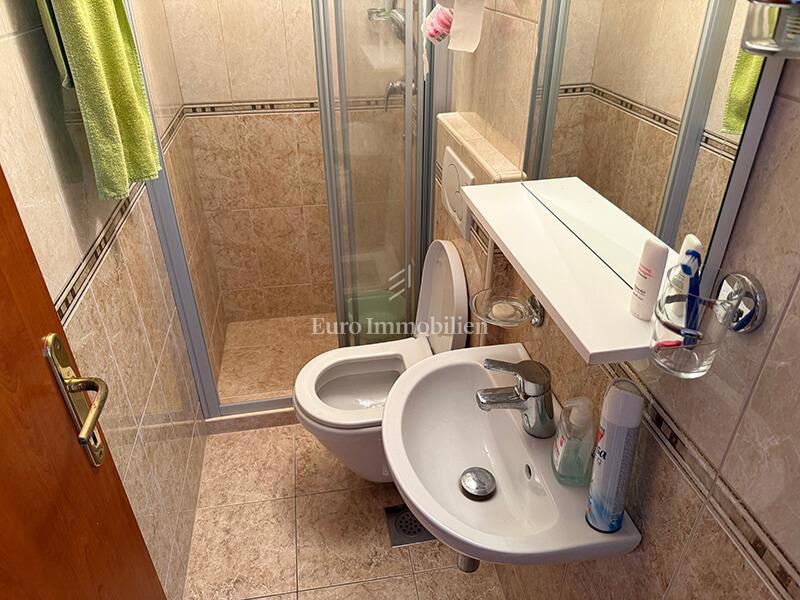 Promajna - appartamento arredato vicino alla spiaggia