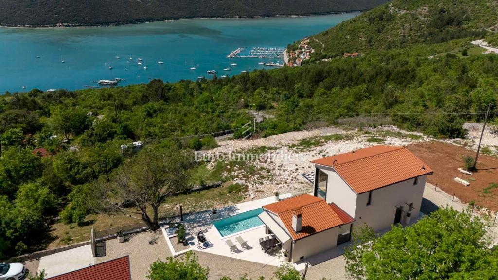 Istria - Villa di lusso con piscina e vista mare aperta