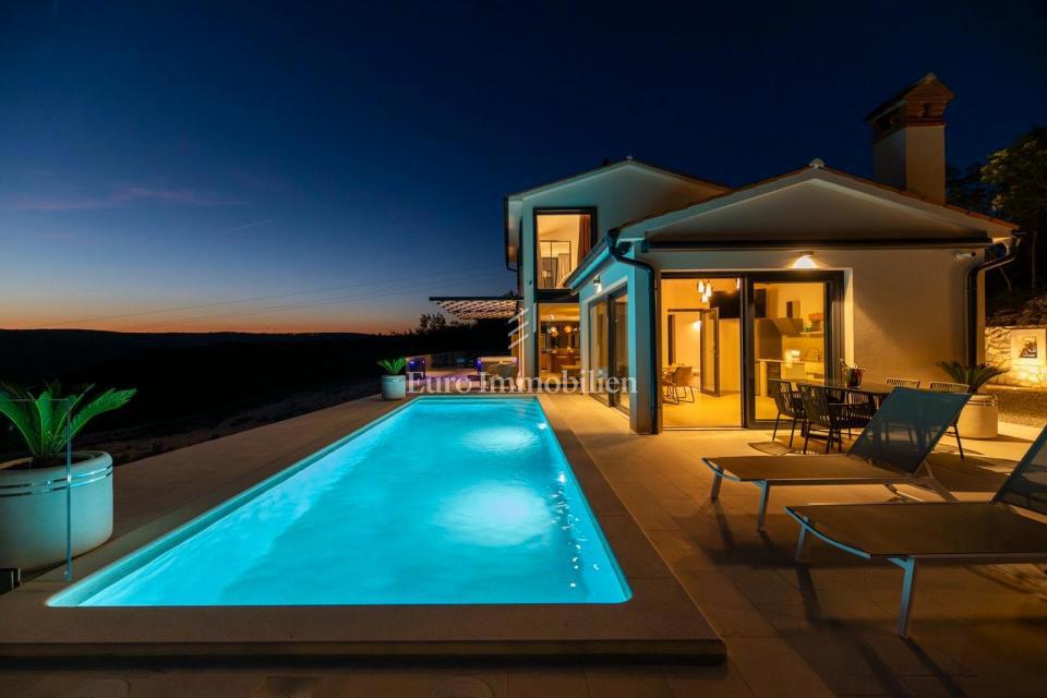Istria - Villa di lusso con piscina e vista mare aperta