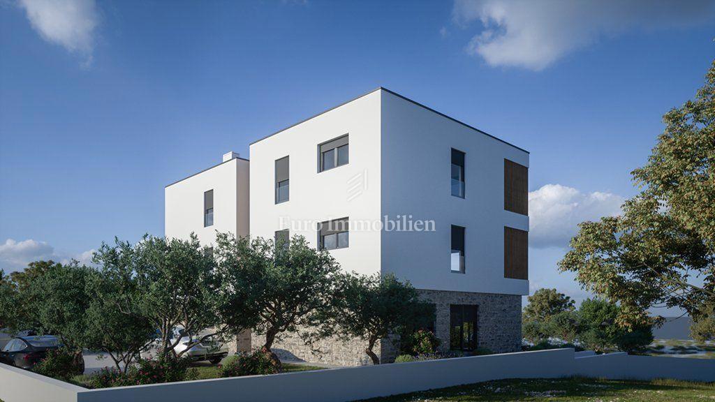 Brodarica - appartamento nuovo con giardino, seconda fila fronte mare