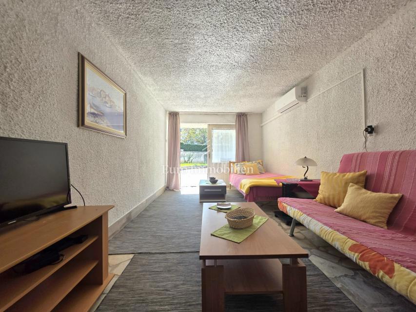 Ampia casa con 3 unità, Ližnjan