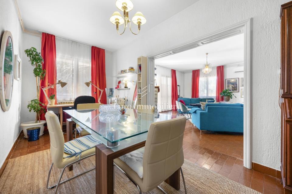 Ampia casa con 3 unità, Ližnjan