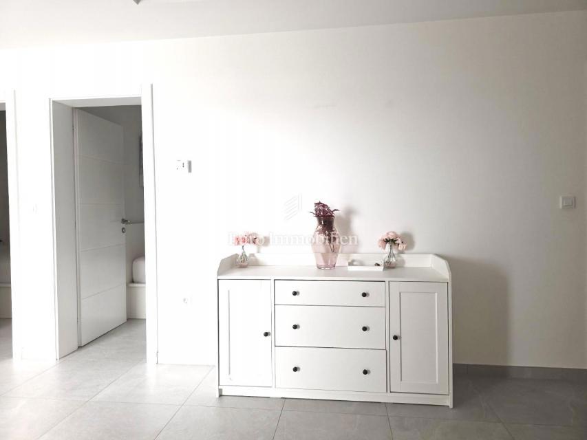 Crikvenica - appartamento con piscina in posizione tranquilla