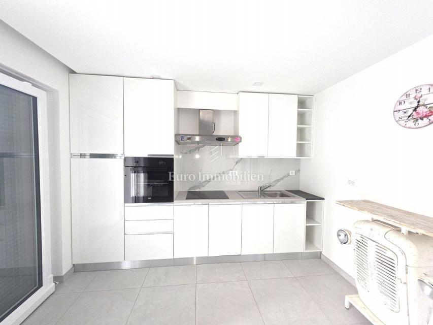 Crikvenica - appartamento con piscina in posizione tranquilla