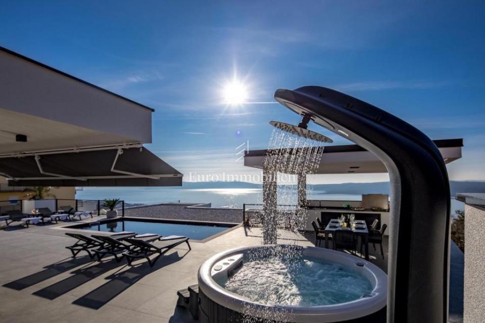 Crikvenica - Villa moderna con piscina e vista mare