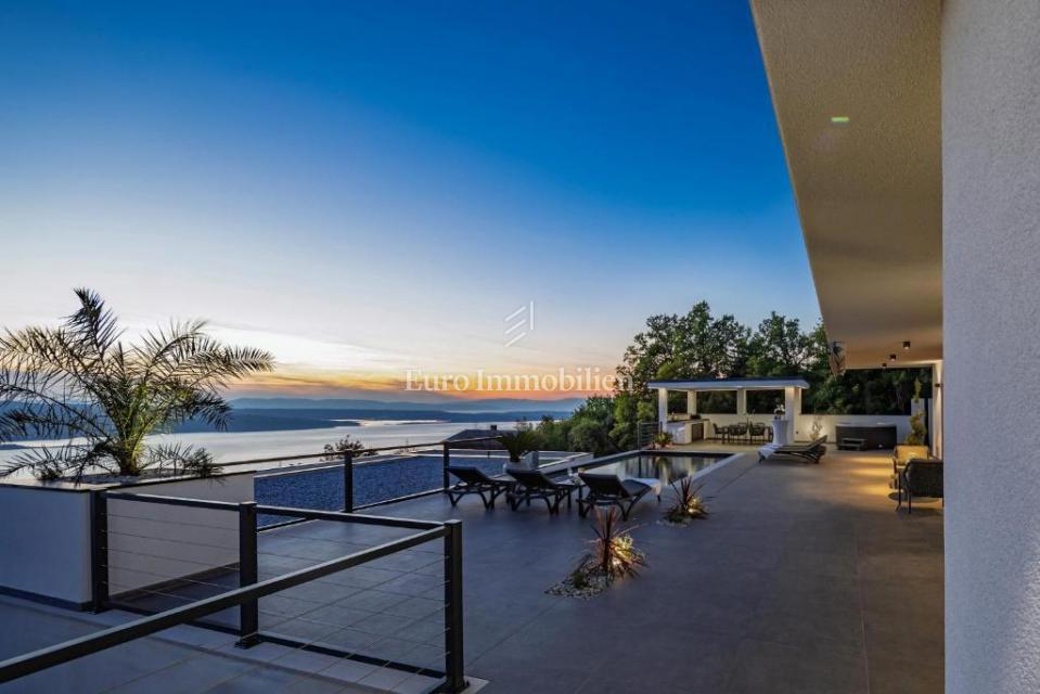 Crikvenica - Villa moderna con piscina e vista mare