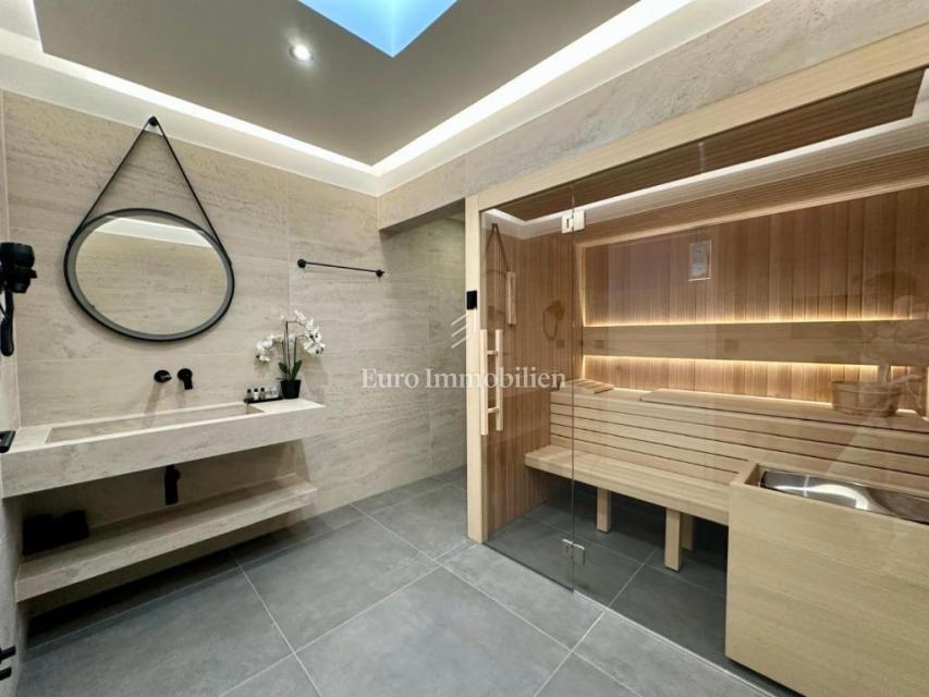 Crikvenica - Villa moderna con piscina e vista mare