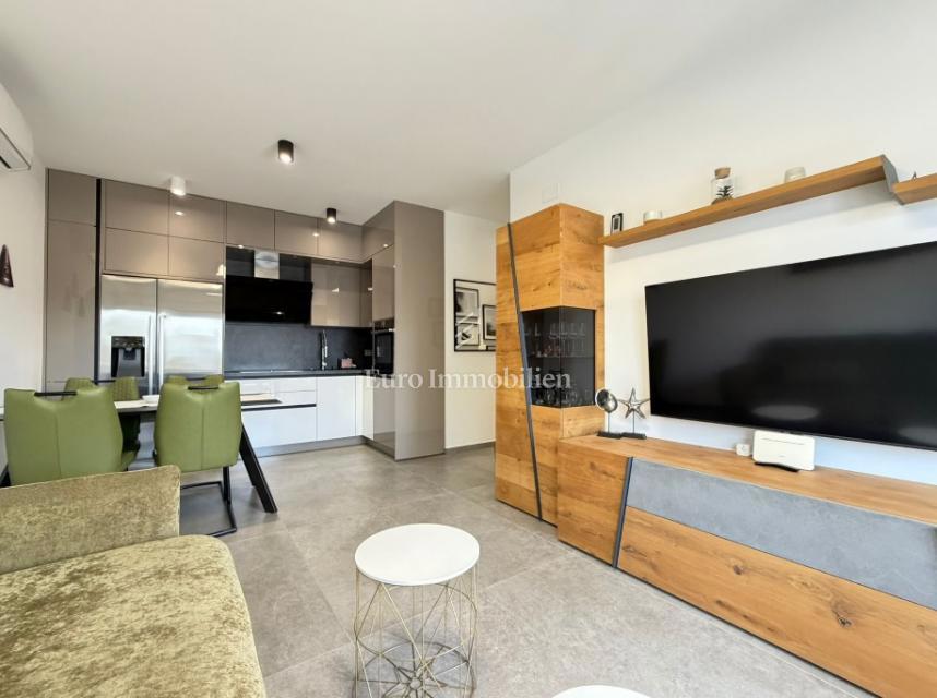 Novalja - appartamento con giardino vicino alla spiaggia