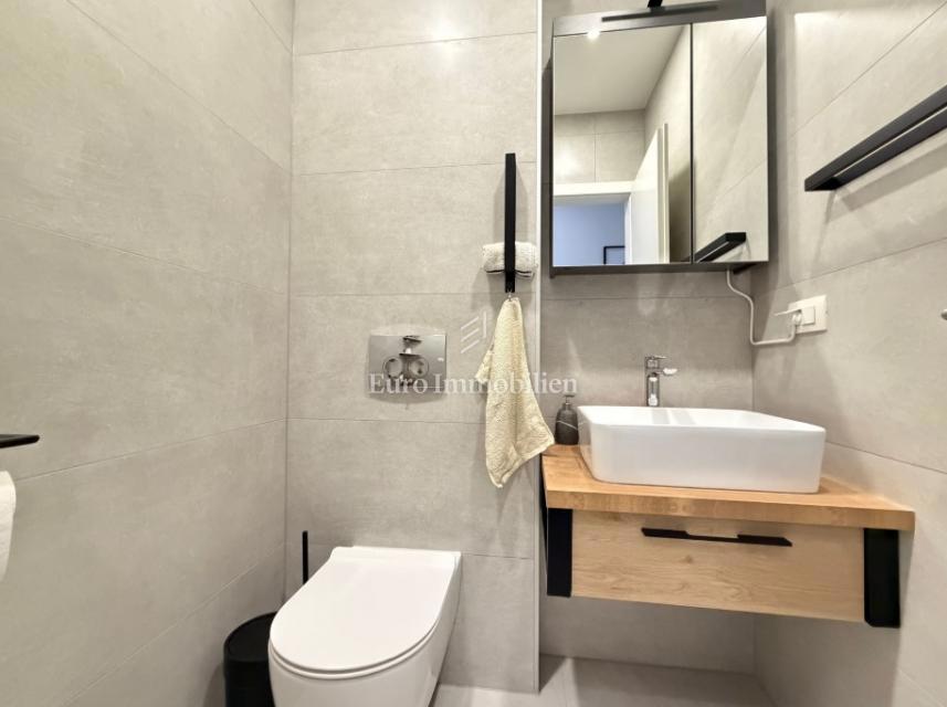 Novalja - appartamento con giardino vicino alla spiaggia