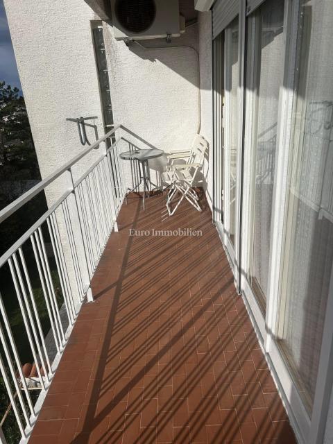 Crikvenica, casa d’investimento con 5 unità e vista mare aperta