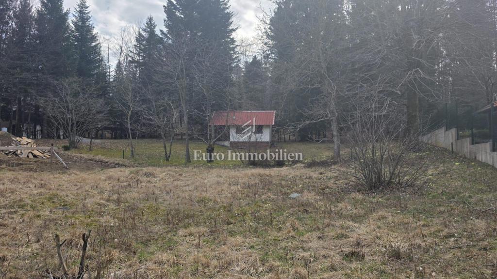 Fužine, Vrelo - terreno con permesso di costruzione