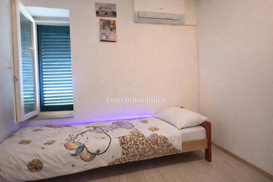 Rijeka, Donji Zamet, appartamento con due camere