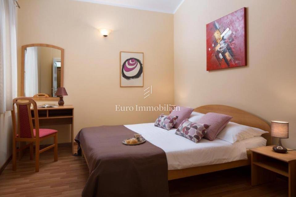 Dintorni di Albona: una casa con piscina, posizione tranquilla