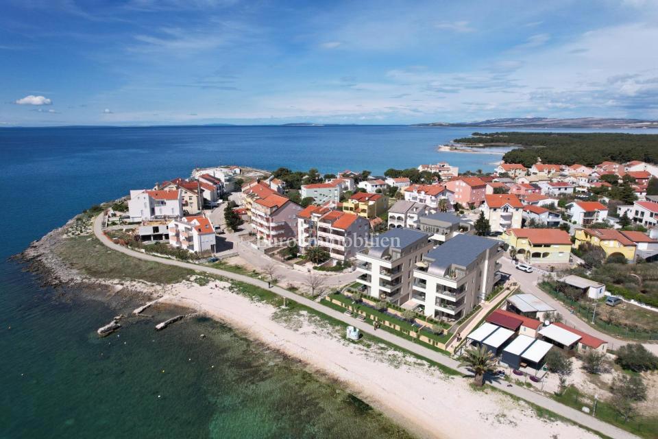 Povljana - appartamento moderno a 5 metri dal mare