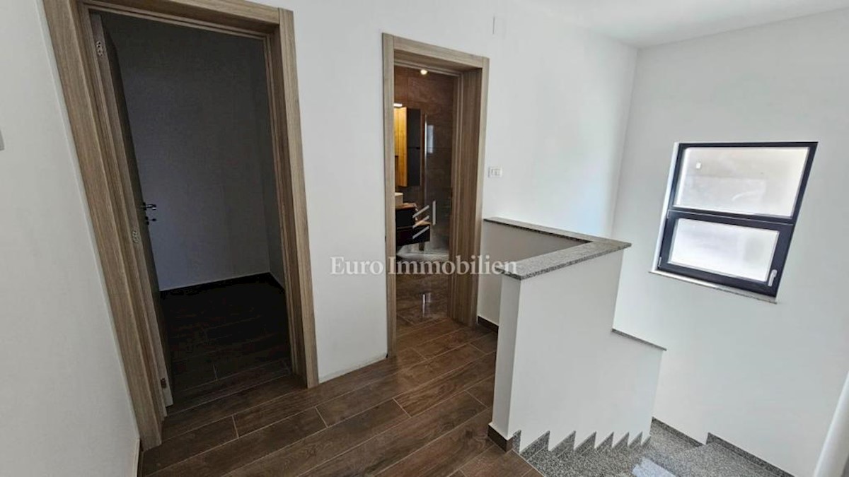 Duplex apartment in a new building, Dramalj