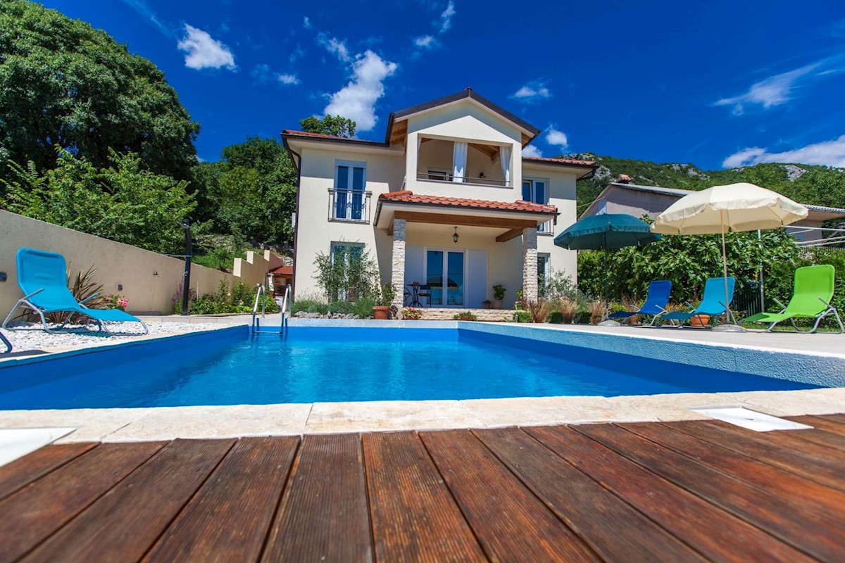 Family house with sea view, Bribir