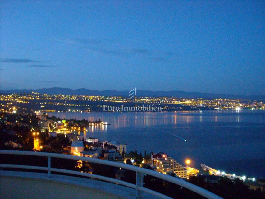 Opatija, apartment with a beautiful sea view