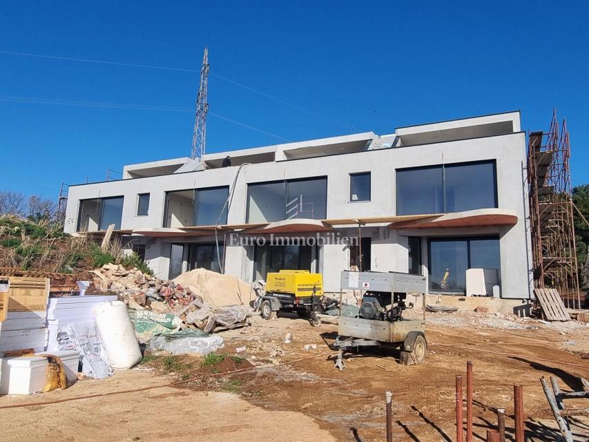 New construction, apartment on the first floor, near Poreč