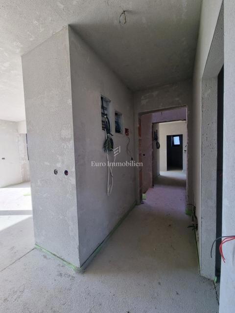 New construction, apartment on the first floor, near Poreč