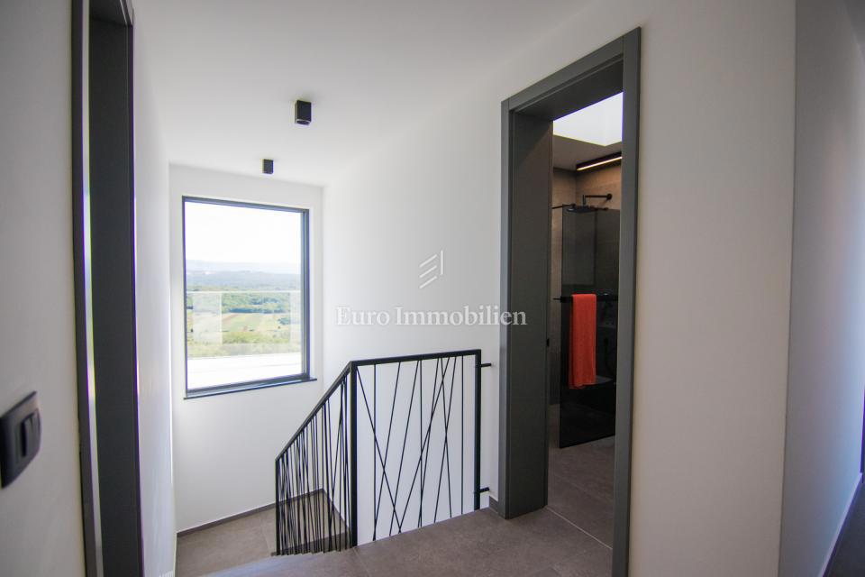 Nuova casa moderna - dintorni della citta di Krk