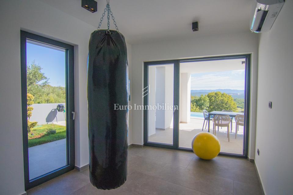 Nuova casa moderna - dintorni della citta di Krk