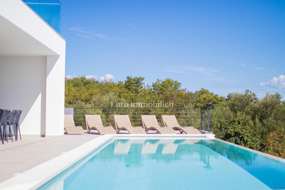 Nuova casa moderna - dintorni della citta di Krk