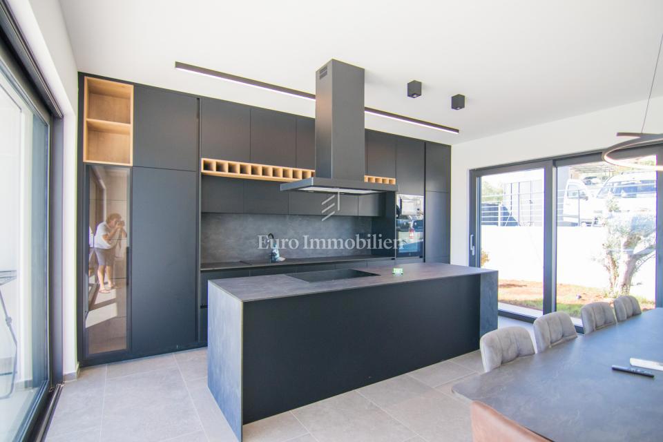 Nuova casa moderna - dintorni della citta di Krk