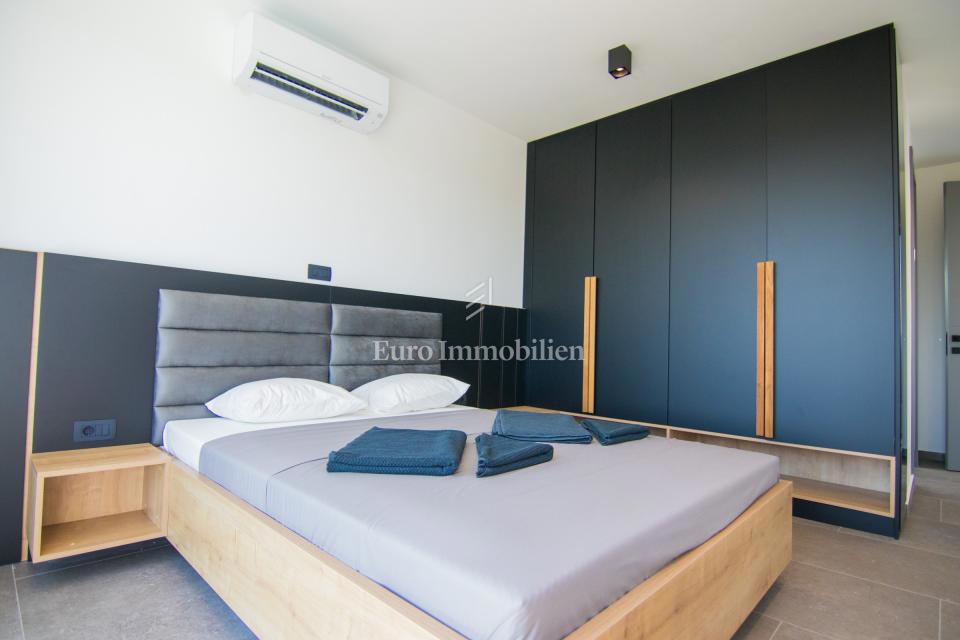 Nuova casa moderna - dintorni della citta di Krk