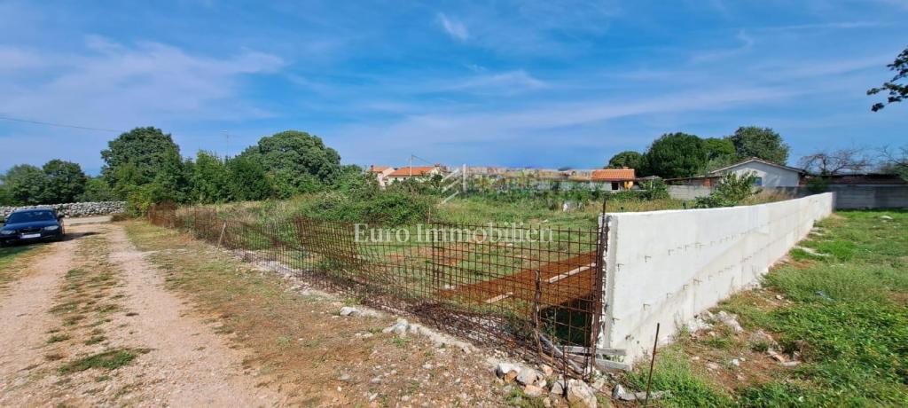 Terreno edificabile vicino a Malinska