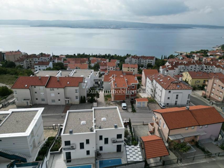 Crikvenica - casa bifamiliare con piscina