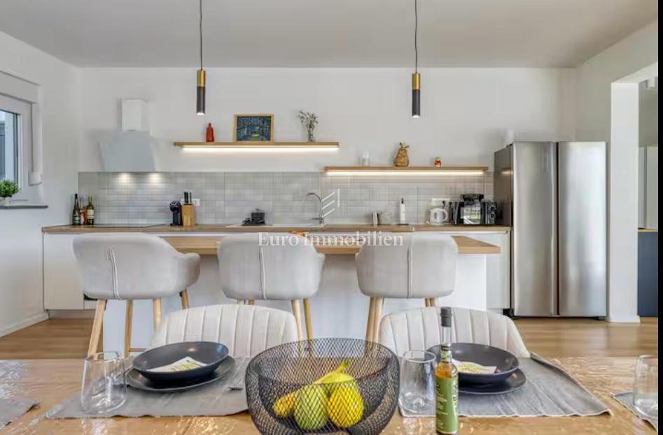 Nuova casa moderna con piscina - dintorni di Labin