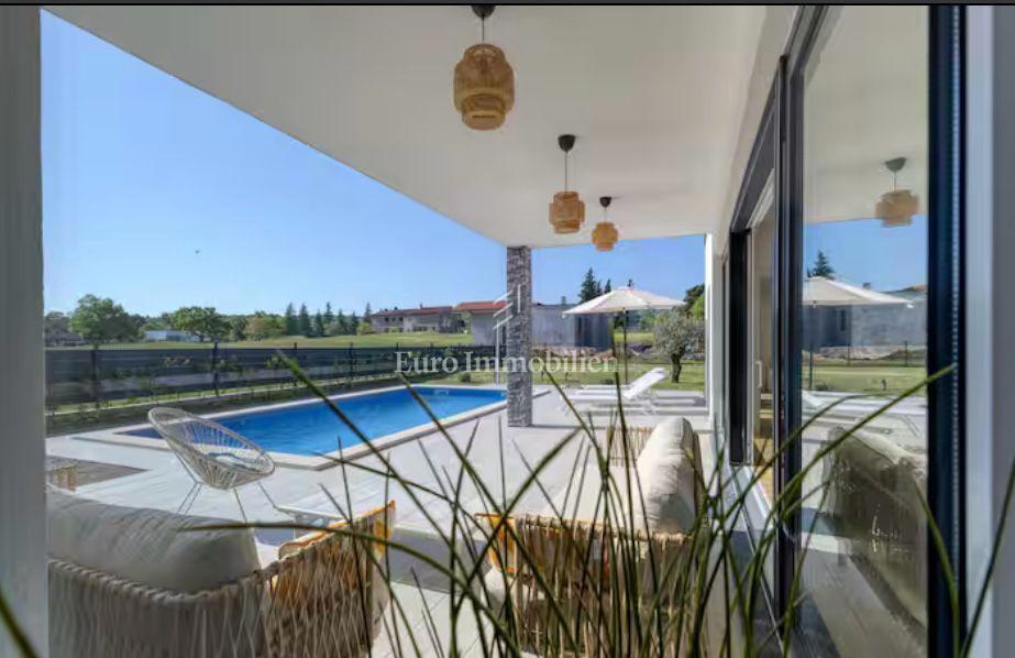 Nuova casa moderna con piscina - dintorni di Labin