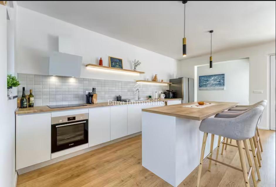 Nuova casa moderna con piscina - dintorni di Labin