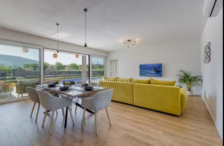 Nuova casa moderna con piscina - dintorni di Labin