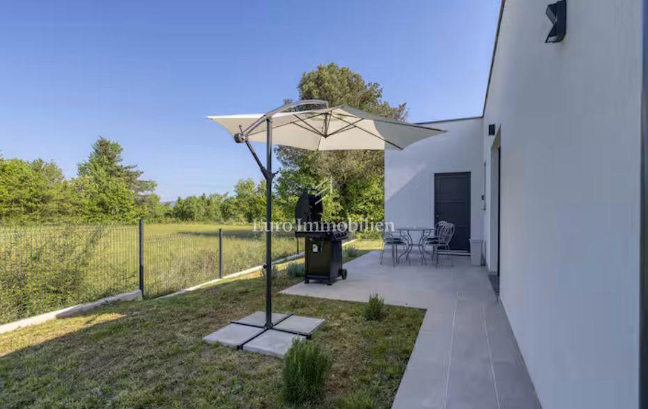 Nuova casa moderna con piscina - dintorni di Labin