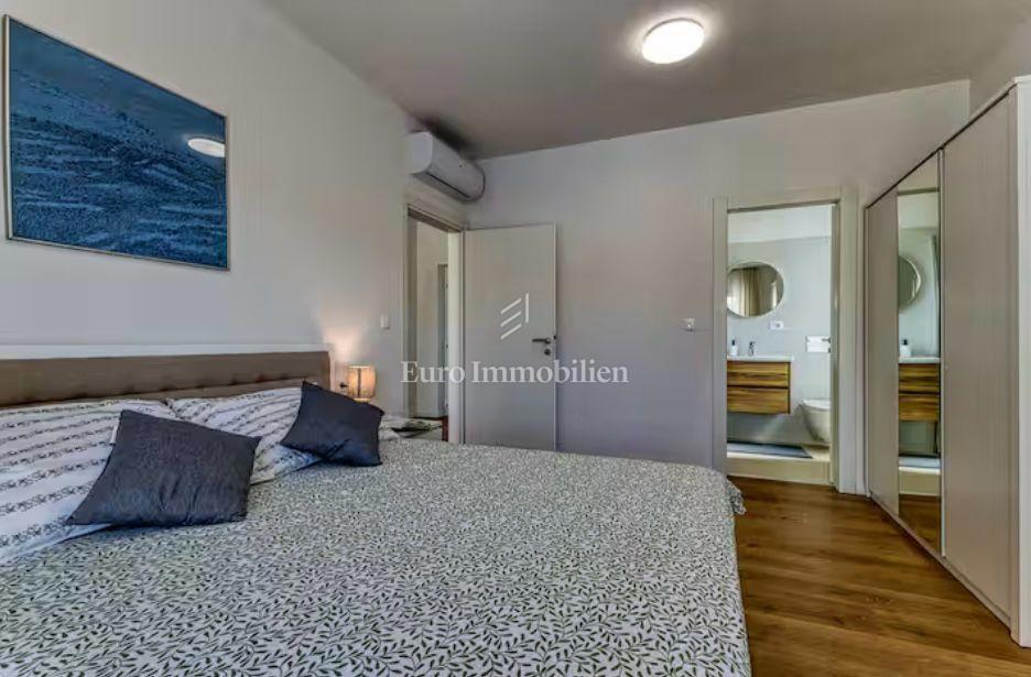 Nuova casa moderna con piscina - dintorni di Labin