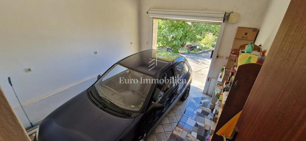 Crikvenica, una bella casa in una posizione tranquilla