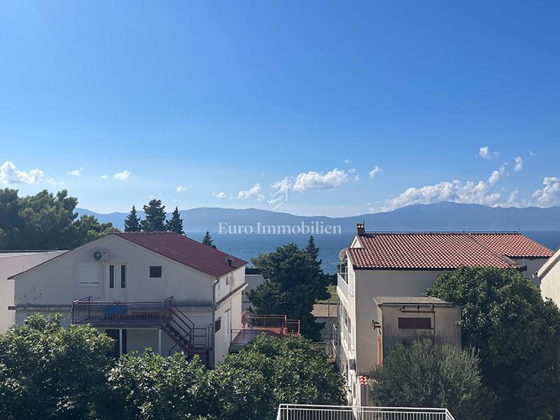 Podaca - casa con 5 appartamenti vicino alla spiaggia