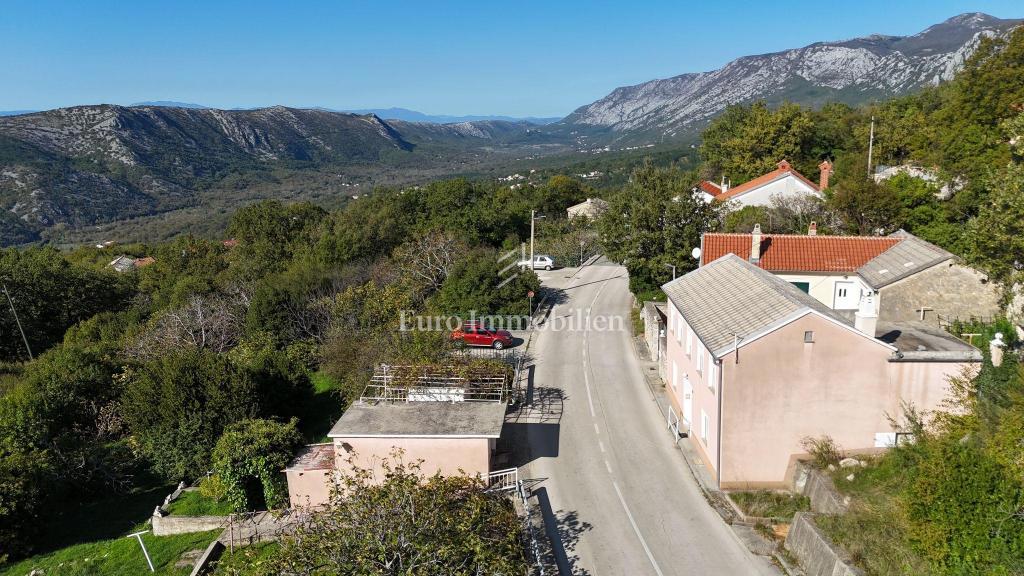 Casa con vista sul mare nell'entroterra di Crikvenica