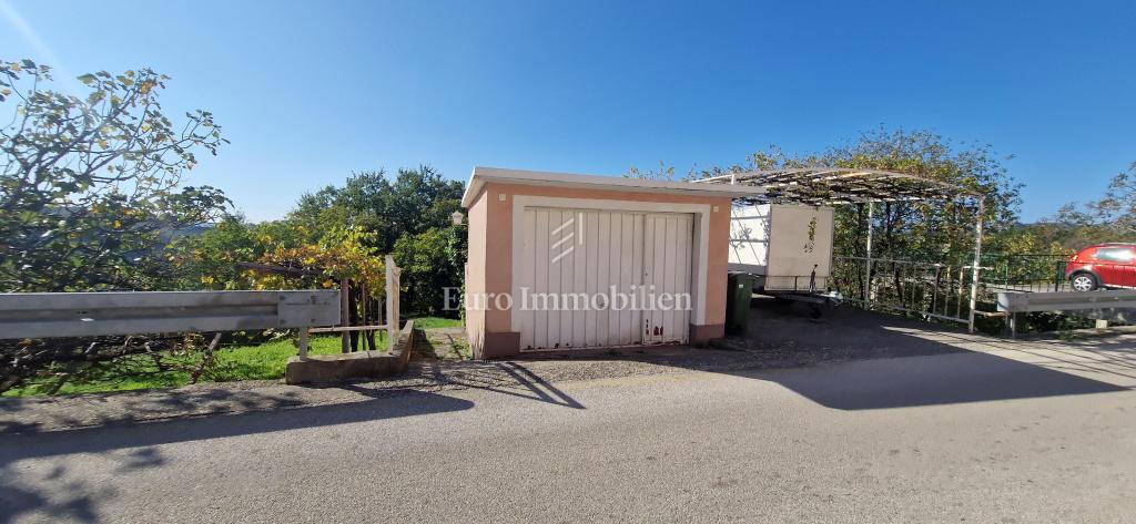 Casa con vista sul mare nell'entroterra di Crikvenica