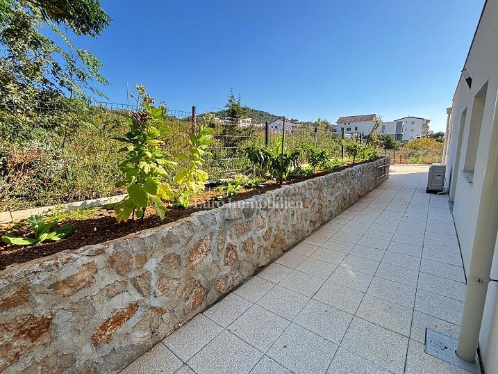 Casa con piscina e vista mare - Stara Novalja