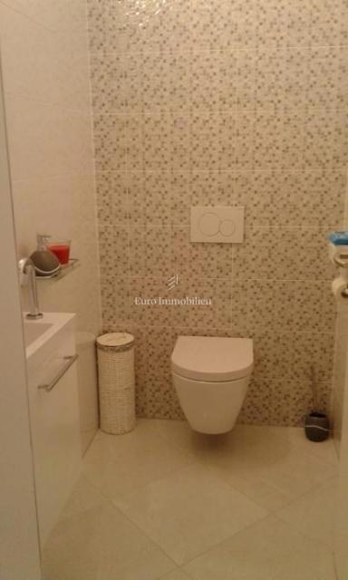 Pag - casa con 2 appartamenti