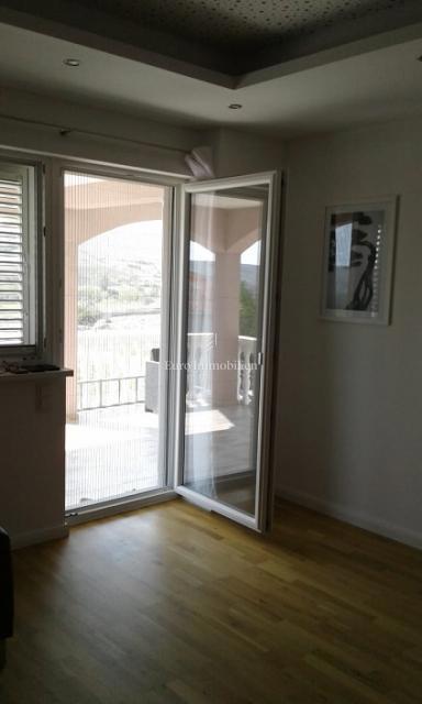 Pag - casa con 2 appartamenti