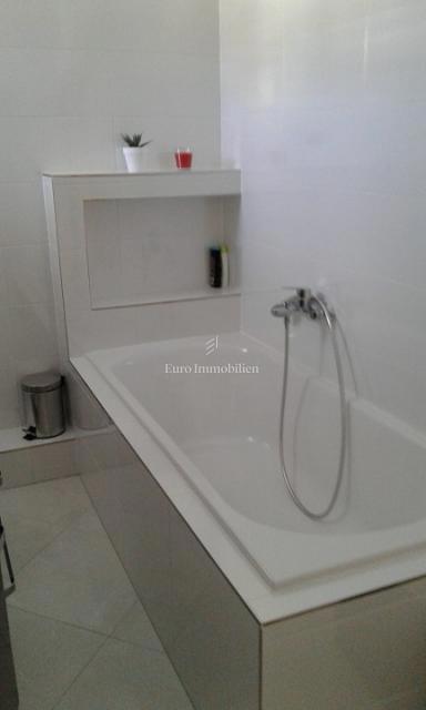 Pag - casa con 2 appartamenti