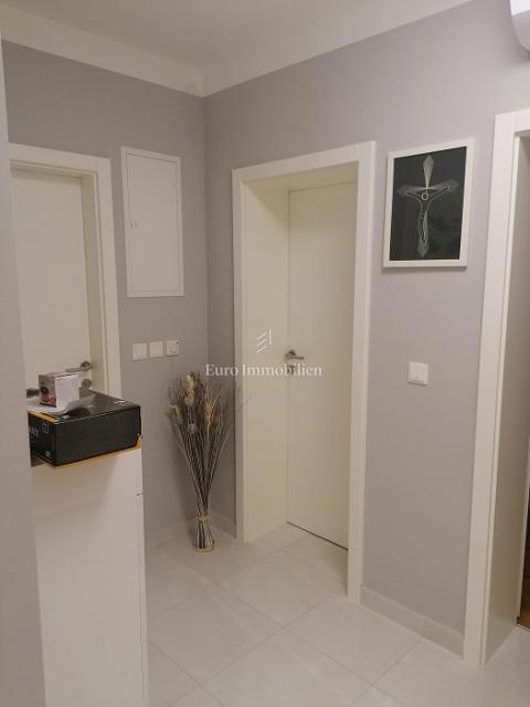 Pag - casa con 2 appartamenti